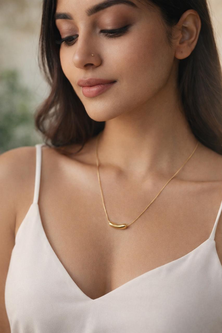 Blind Date Anti Tarnish Necklace